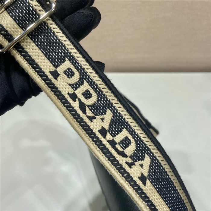 PRADA 프라다 사피아노 레더 숄더백 2VD046