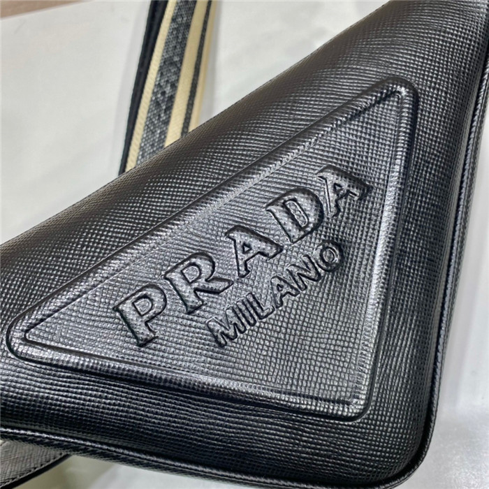 PRADA  프라다 사파이노 레더 트라이앵글백 2VH155