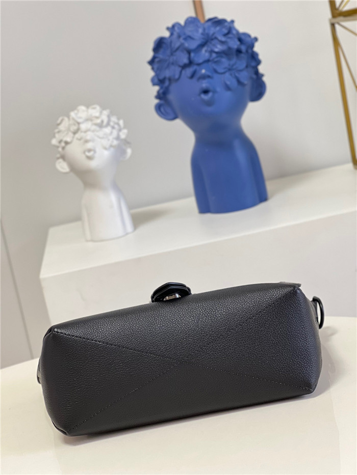 Louis Vuitton 루이비통 소뮈르 메신저 M45911