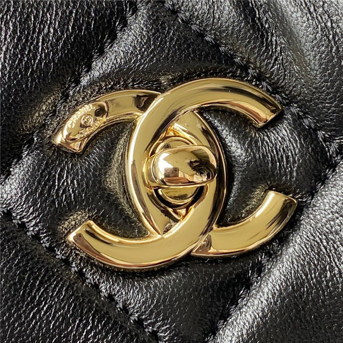 CHANEL 샤넬 램스킨 호보 핸드백 AS315