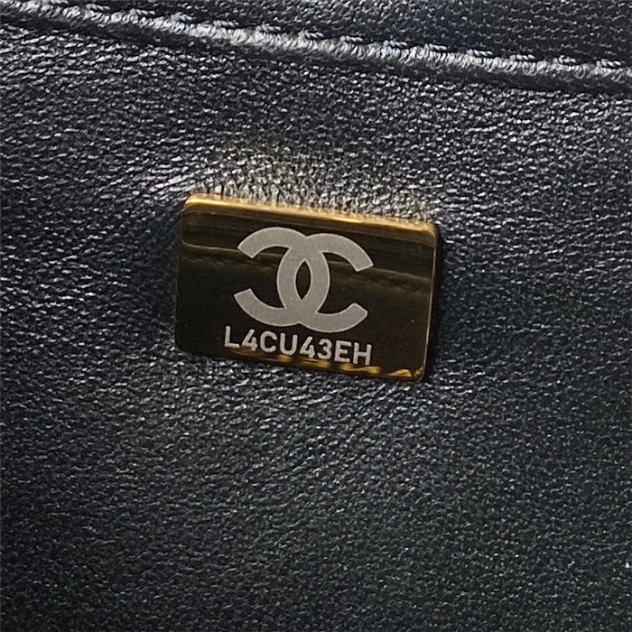 CHANEL 샤넬 램스킨 호보 핸드백 AS315