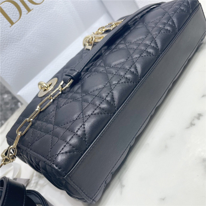 Dior 디올 레이디 D-JOY M0540