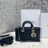  Dior 디올 레이디 D-JOY M0540