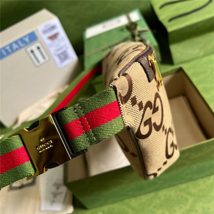 GUCCI  구찌 GG 캔버스 점보 GG 벨트백 696031