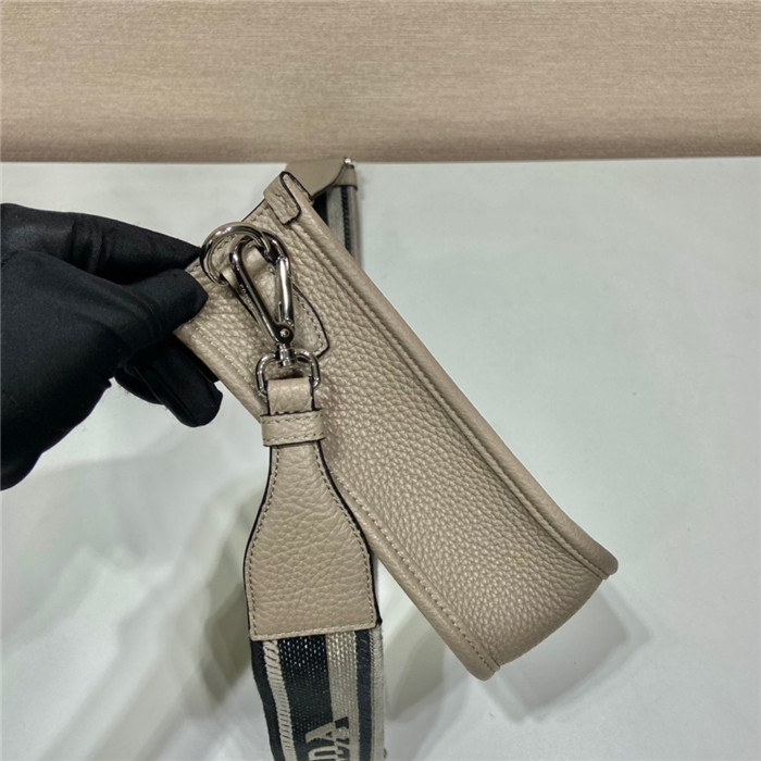 PRADA 프라다 레더 미니 숄더백 1BH191