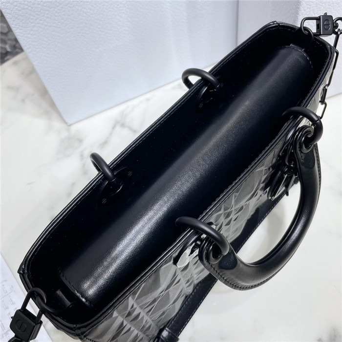 Dior 디올 레이디 D-JOY M0540
