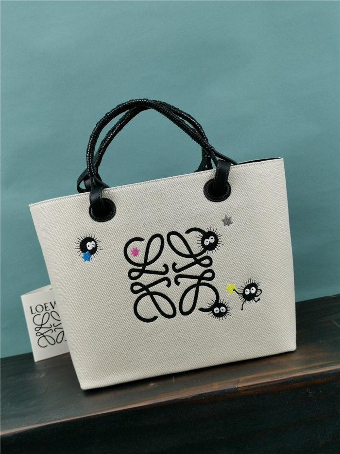 LOEWE 로에베 아나그램 토트백 L69088