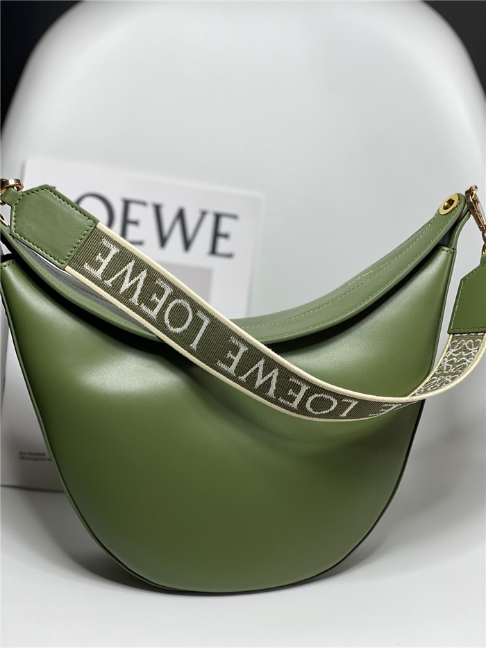 [아이즈원 권은비] LOEWE  로에베 루나 호보백 L36080