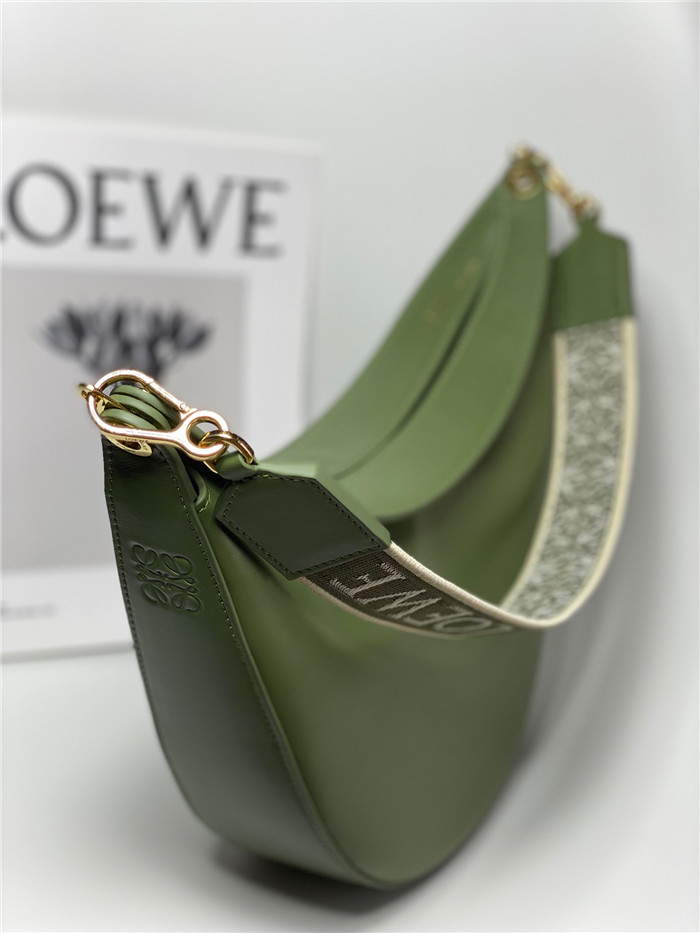 [아이즈원 권은비] LOEWE  로에베 루나 호보백 L36080