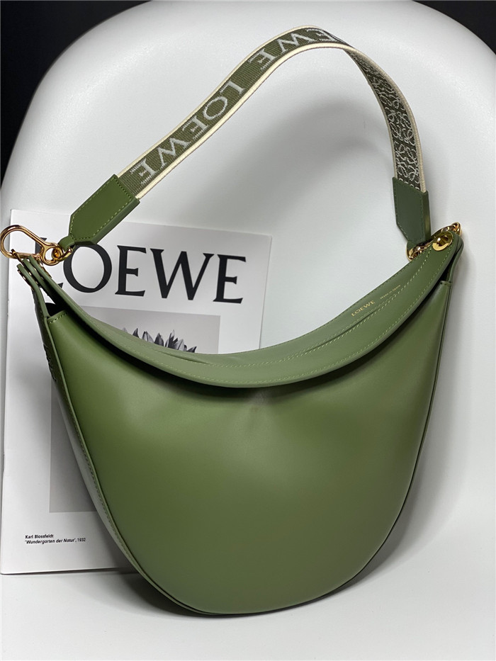 [아이즈원 권은비] LOEWE  로에베 루나 호보백 L36080