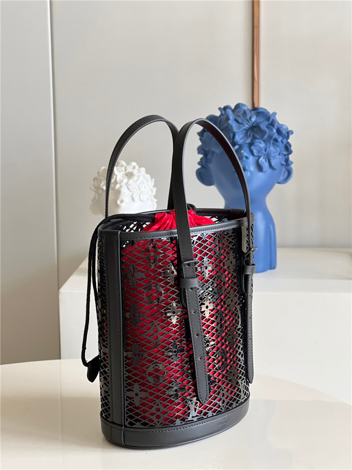 Louis Vuitton 루이비통 페이턴트 카프스킨 버킷 M20352