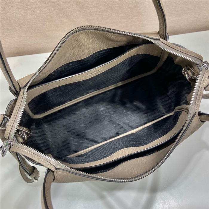 PRADA  프라다 삼각로고 토트백 1BC170
