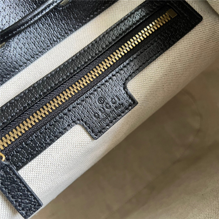 GUCCI  구찌 인터로킹 G 백팩 674147