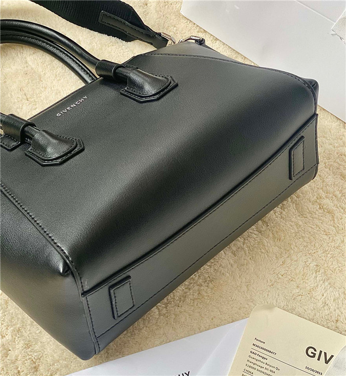 GIVENCHY 지방시 안티고나 스포츠백 G69088