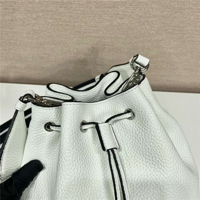 PRADA 프라다 비텔로 다이노 버킷(3색상) 1BE060