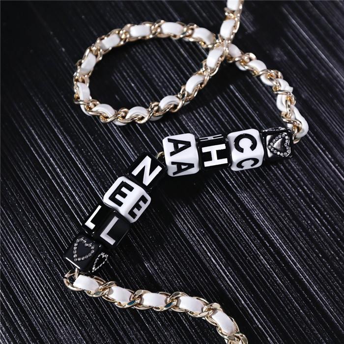Chanel 샤넬 크로스백 19CM AS3331