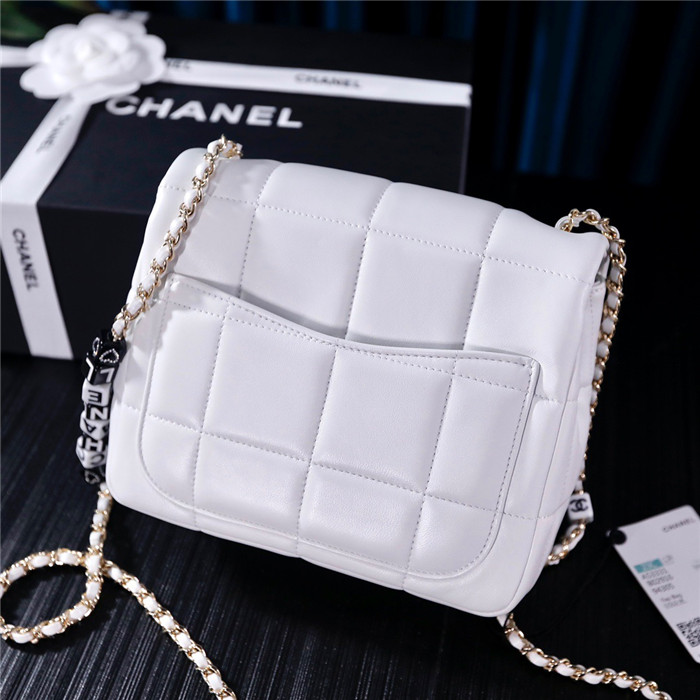 Chanel 샤넬 크로스백 17CM AS3330