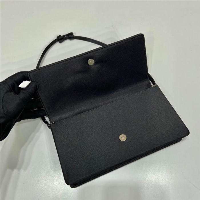 PRADA   프라다 호보백 1BH610