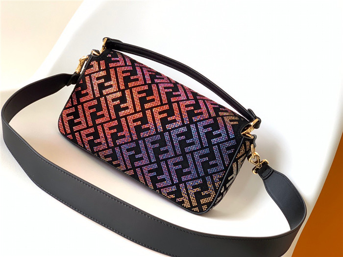 Fendi   펜디&베르사치 콜라보 바케트백 F8802