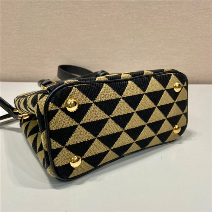 PRADA 프라다 갤러리아 자수 패브릭 아미크로백 1BA906