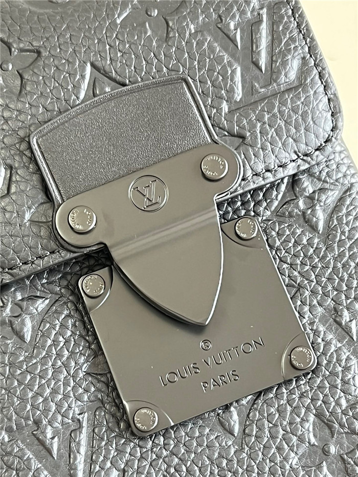  Louis Vuitton 루이비통 S락 버티컬 웨어러블 월릿 M81522