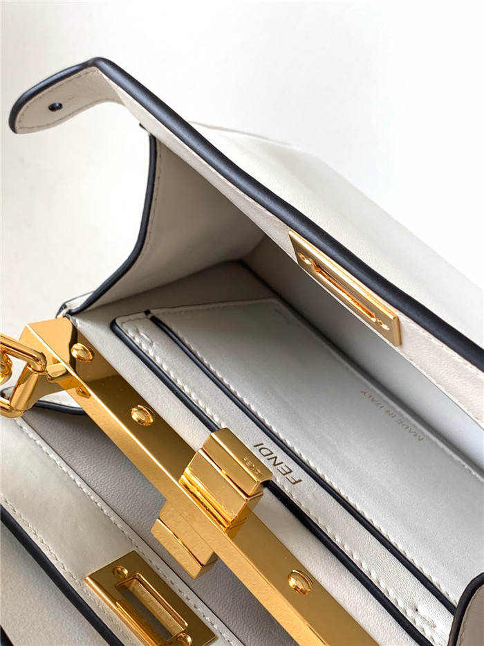 Fendi 펜디 아이코닉 피카푸 아이씨유 미니백 20CM F6806