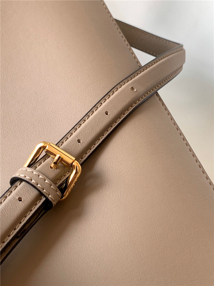 Fendi 펜디 아이코닉 피카푸 아이씨유 스몰백 33.5CM F8321