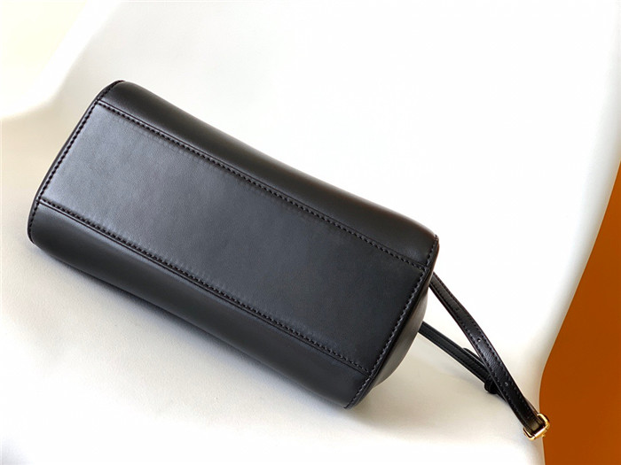 Fendi 펜디 피카푸 23CM F2651