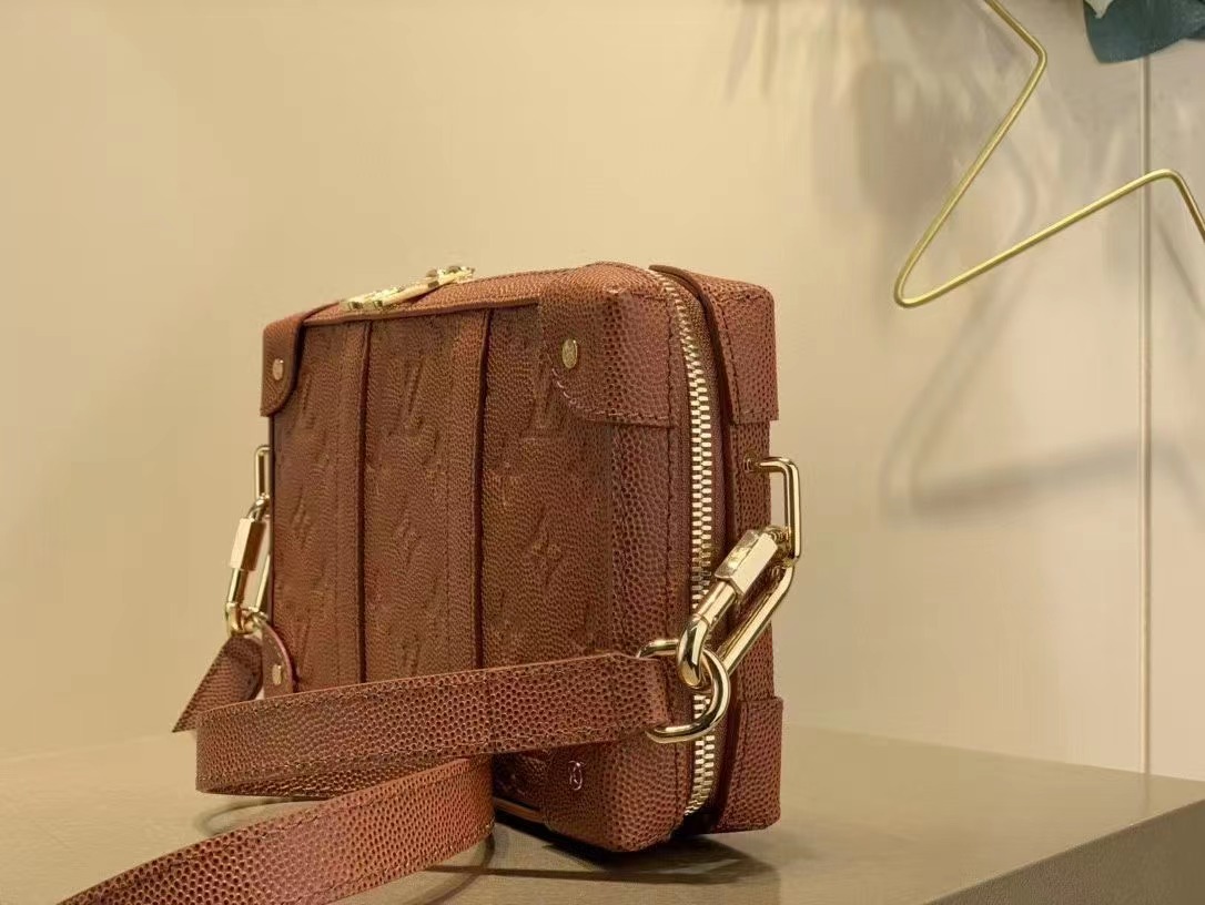 Louis Vuitton 루이비통 NBA 소프트 트렁크 월릿 M80549