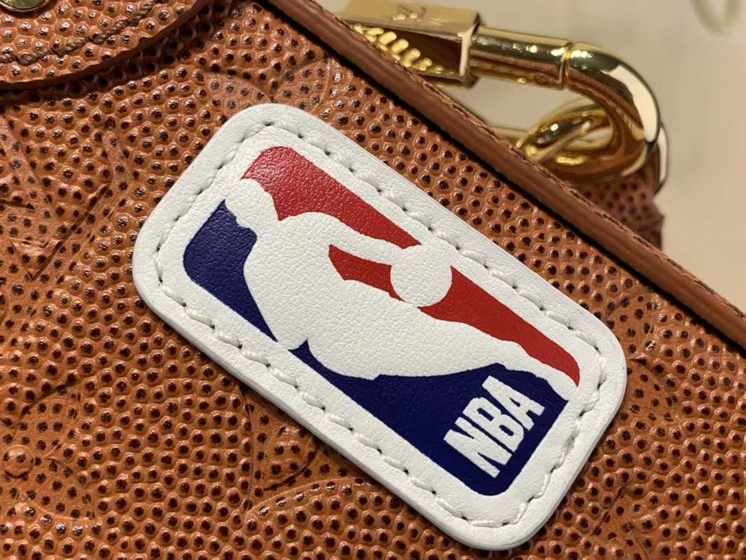 Louis Vuitton 루이비통 NBA 소프트 트렁크 월릿 M80549