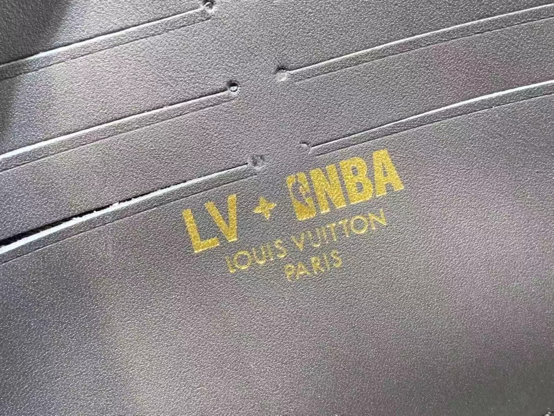 Louis Vuitton 루이비통 NBA 소프트 트렁크 월릿 M80549