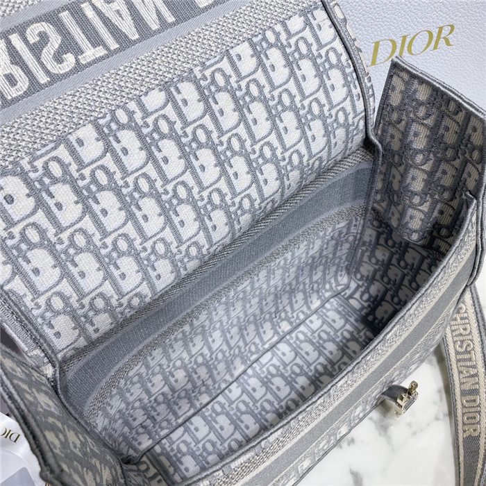 Dior 디올 캠프백 M124