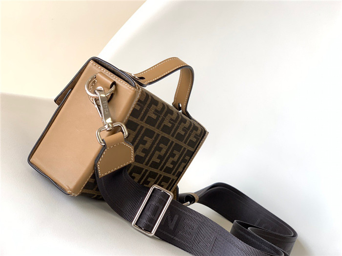 Fendi  펜디 자카드 모티프 FF 바게트 소프트 트렁크 백 F6821