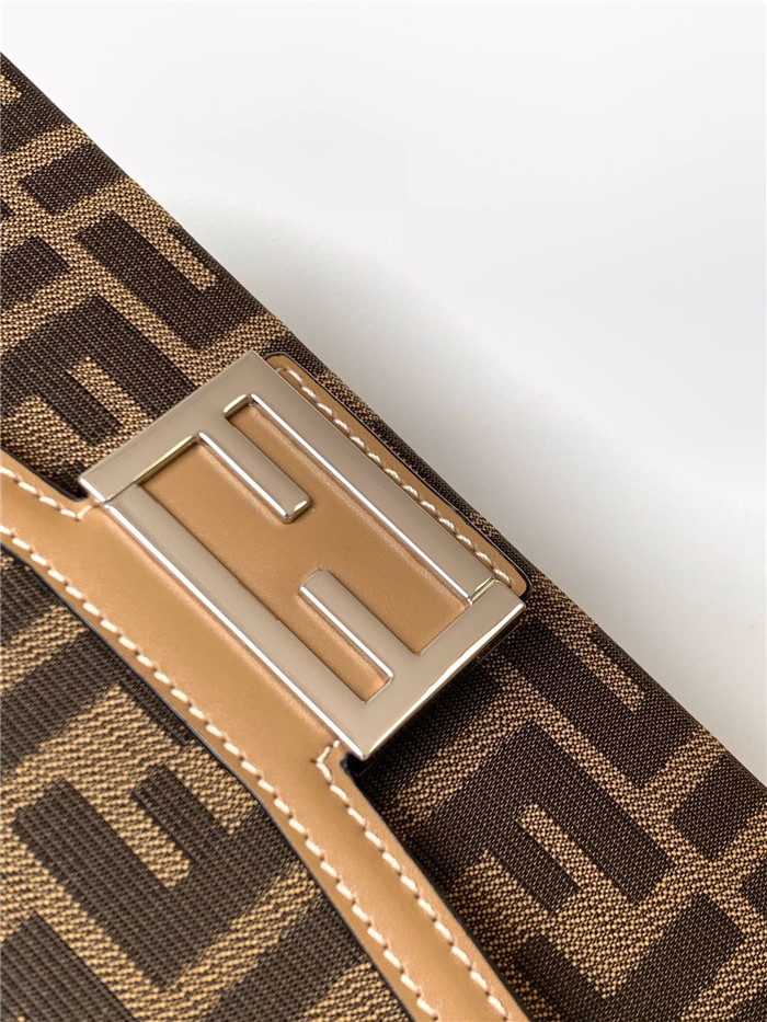 Fendi  펜디 자카드 모티프 FF 바게트 소프트 트렁크 백 F6821