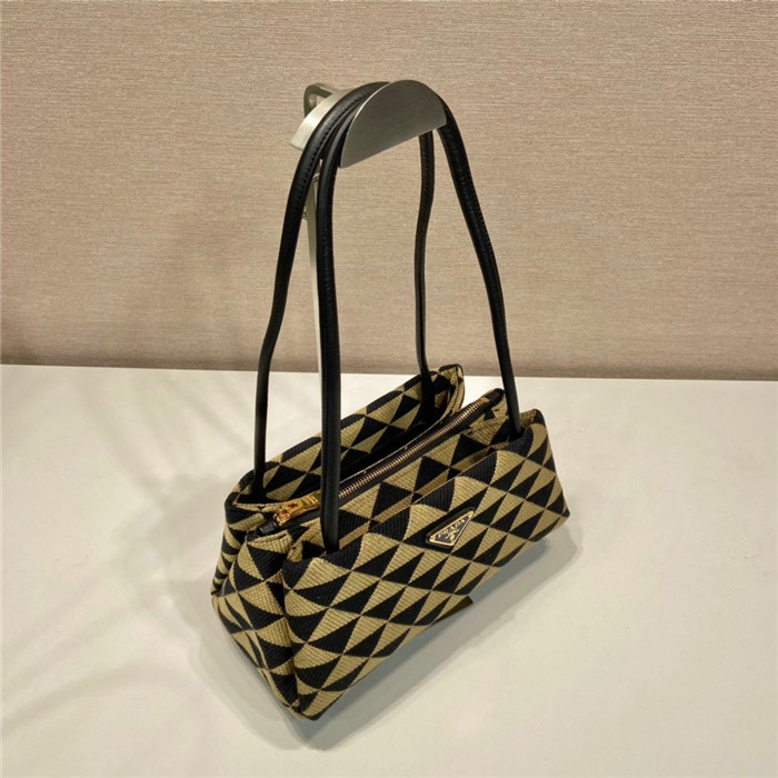 PRADA  프라다 자수 패브릭 스몰 백 1BA368