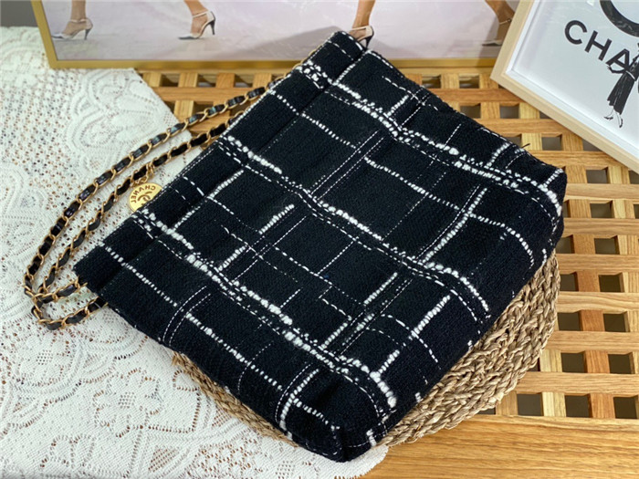 Chanel 샤넬 쇼핑백 미듐 35CM AS3260