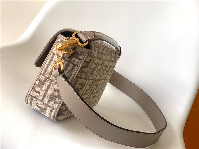 Fendi 펜디 바케트백 F8002