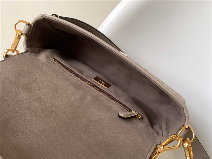  Fendi 펜디 바케트백 F8002