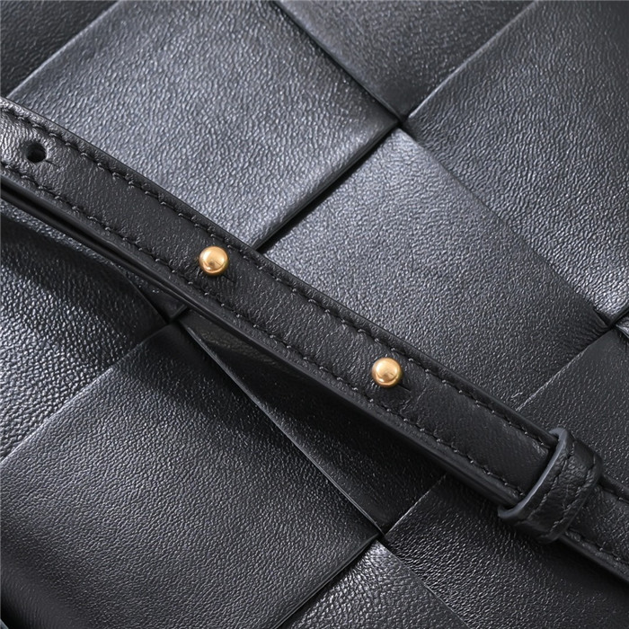 BOTTEGA VENETA   보테가베네타 미니 토트백 B66880