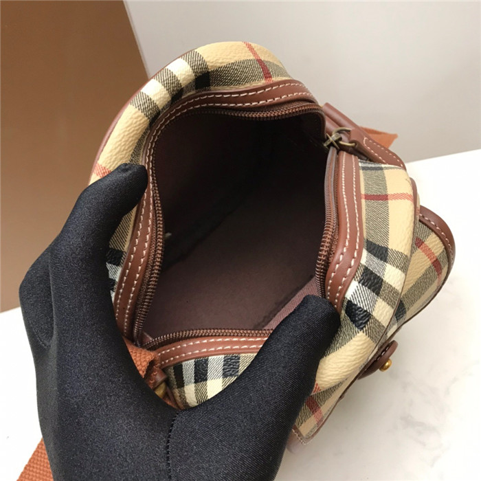 BURBERRY 버버리 미니 크로스백 B80001