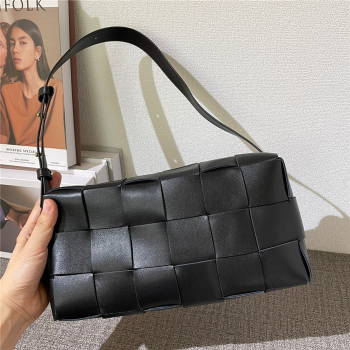 BOTTEGA VENETA 보테가베네타 브릭 카세트백 B10201