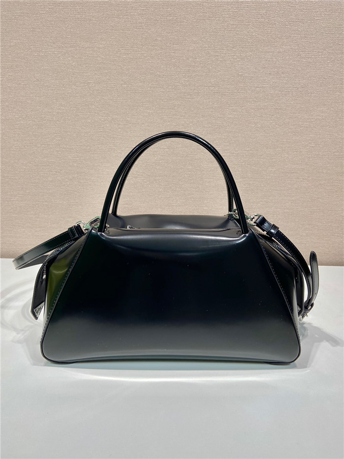 PRADA  프라다 미디엄 브러쉬드 가죽 핸드백 1BA365