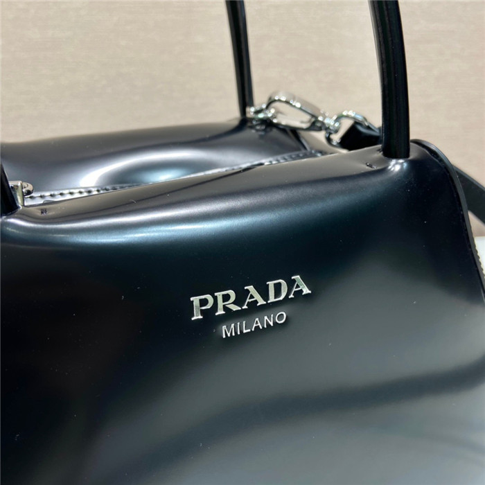 PRADA  프라다 스몰 브러쉬드 가죽 핸드백 1BA366