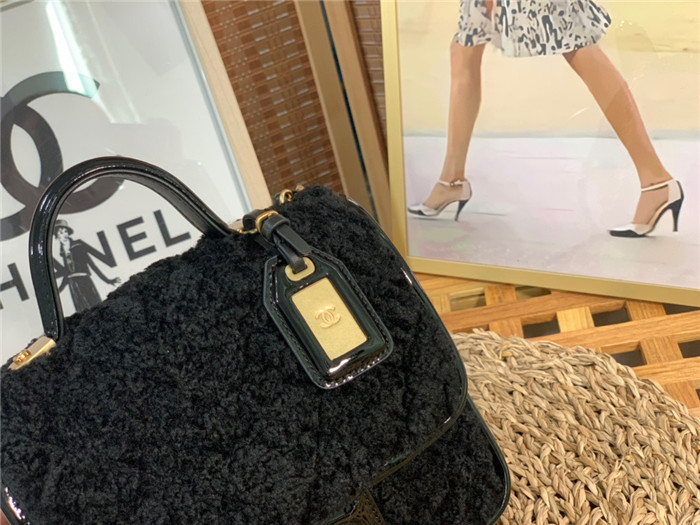 Chanel  샤넬 22K 스몰 탑핸들 플랩백 AS3652