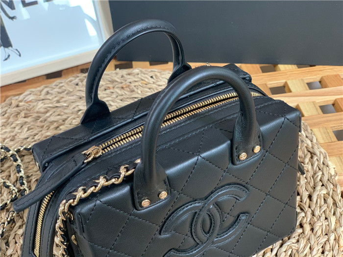 Chanel 샤넬 미니 파우치 백 AS3200