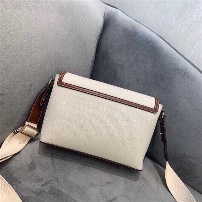BURBERRY 버버리 호스페리 프린트 노트 크로스백 B3651