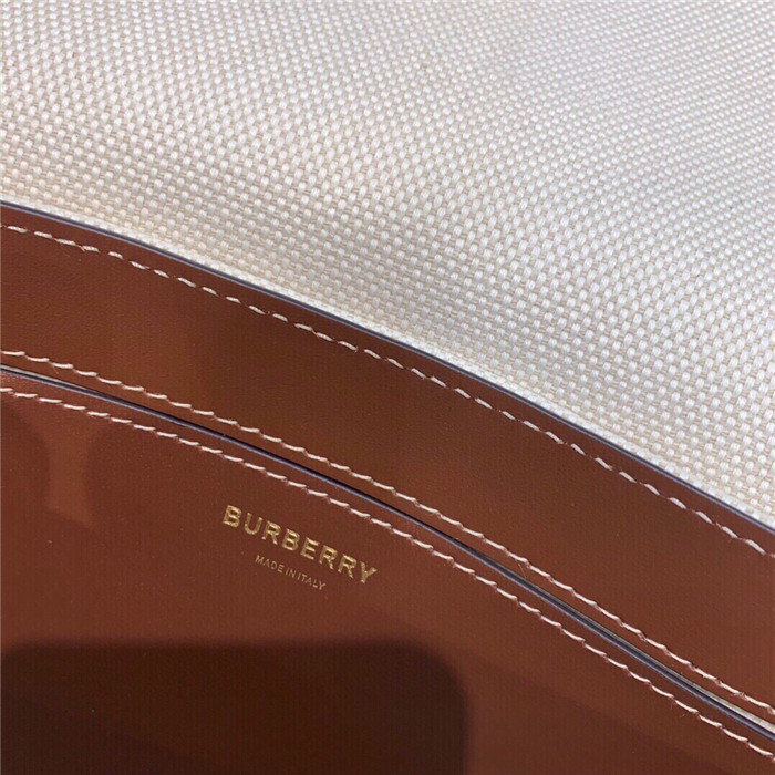BURBERRY 버버리 호스페리 프린트 노트 크로스백 B3651