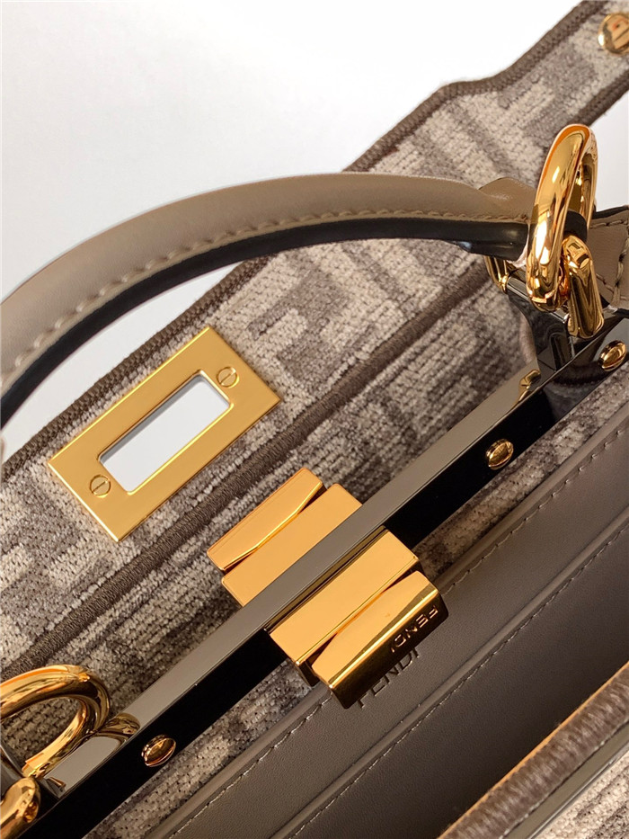 Fendi   펜디 아이코닉 피카푸 아이씨유 스몰백 F8327
