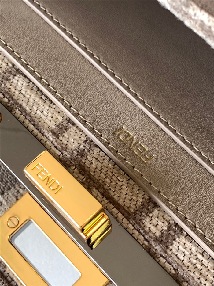 Fendi   펜디 아이코닉 피카푸 아이씨유 스몰백 F8327