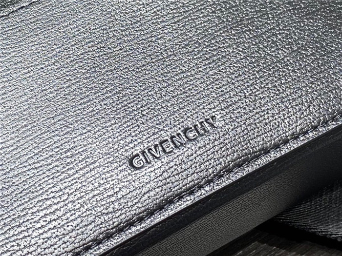 GIVENCHY 지방시 카메라백 G82221